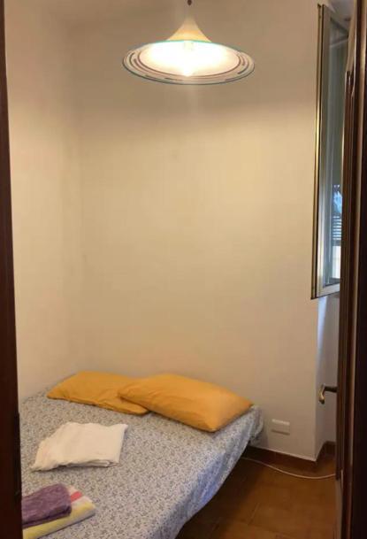 Cheerful Room, Sharing Kitchen In A Cosy Family Art House, Ideal For One Person Or Couple Sanremo Exterior foto